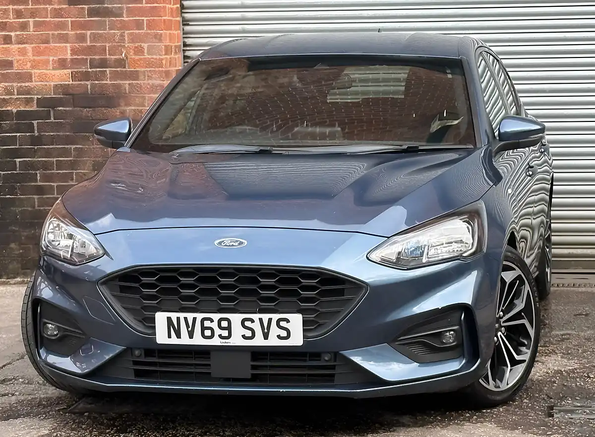 Used 2020 Ford Focus ST-Line X Blue - Interior and Exterior details 13