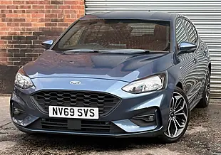 Used 2020 Ford Focus ST-Line X Blue - Interior and Exterior details 14
