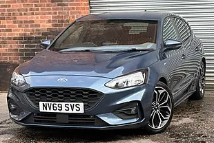 Used 2020 Ford Focus ST-Line X Blue - Interior and Exterior details 2