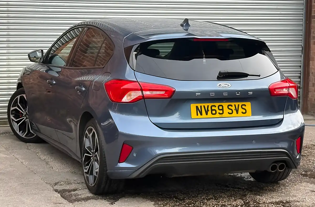 Used 2020 Ford Focus ST-Line X Blue - Interior and Exterior details 5