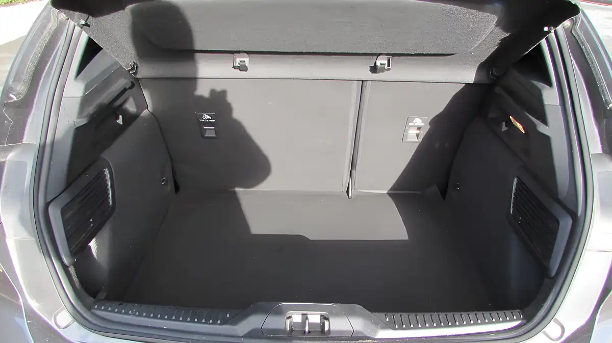 Used 2020 Ford Focus ST-Line X Edition Grey - Interior and Exterior details 11