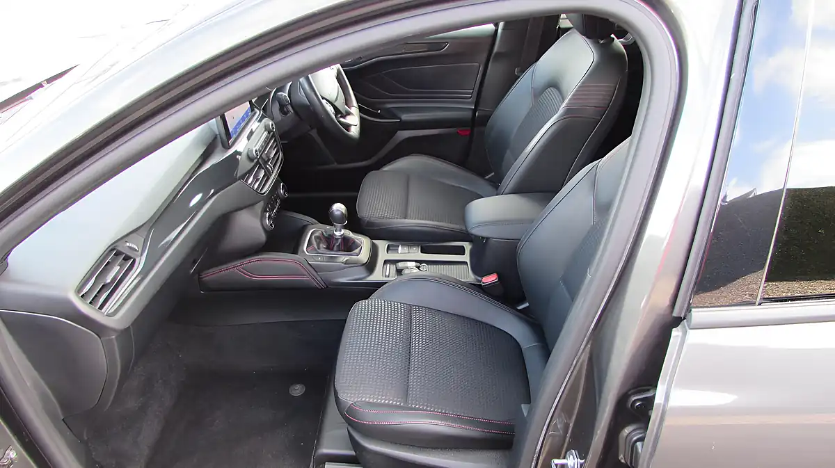 Used 2020 Ford Focus ST-Line X Edition Grey - Interior and Exterior details 9