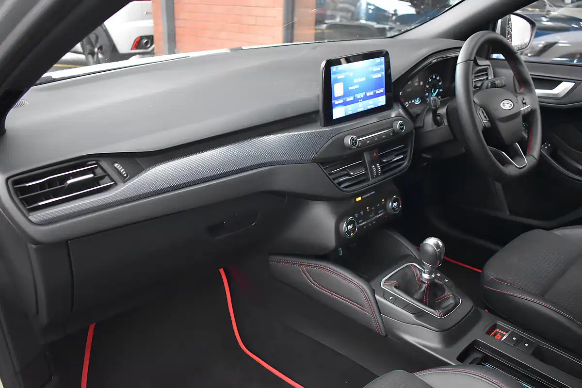 Used 2020 Ford Focus ST-Line X Moondust Silver - Interior and Exterior details 13