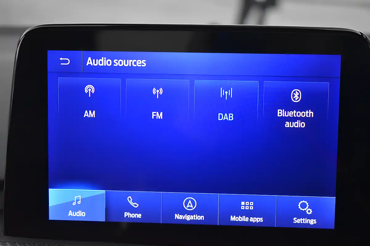 Used 2020 Ford Focus ST-Line X Moondust Silver - Interior and Exterior details 17