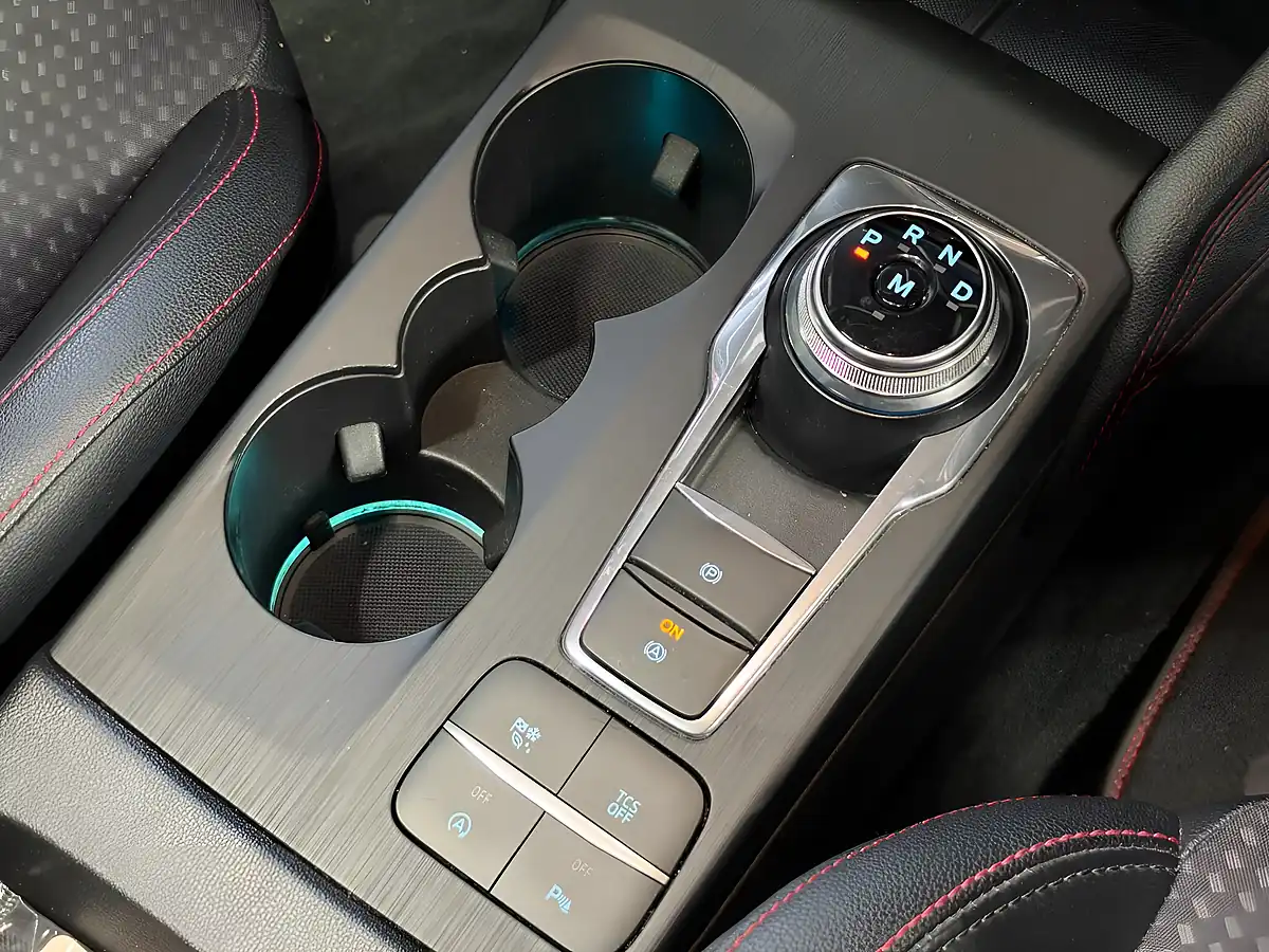 Used 2020 Ford Focus ST-Line X Silver - Interior and Exterior details 14