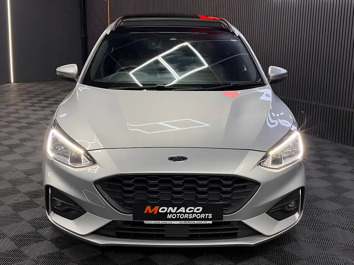Used 2020 Ford Focus ST-Line X Silver - Interior and Exterior details 5