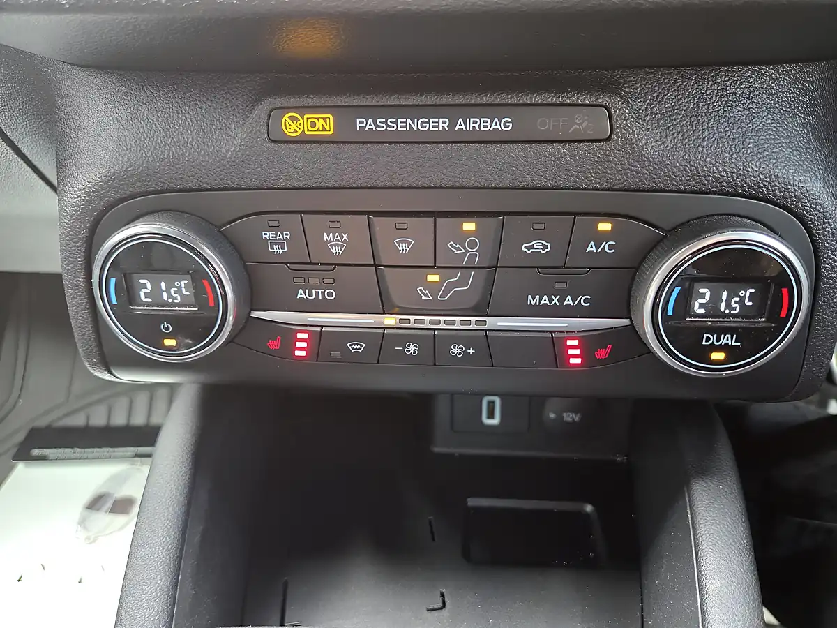 Used 2020 Ford Focus ST-Line X White - Interior and Exterior details 14