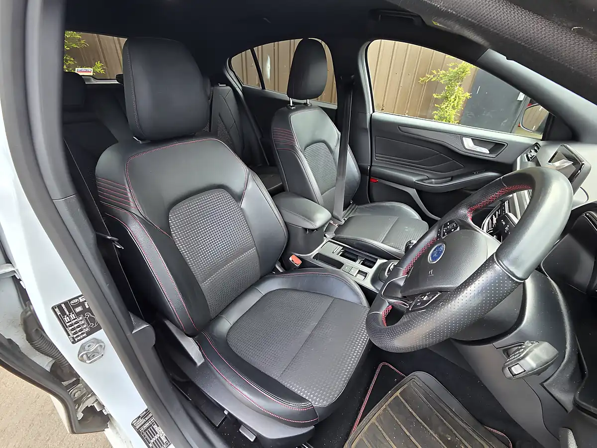 Used 2020 Ford Focus ST-Line X White - Interior and Exterior details 6
