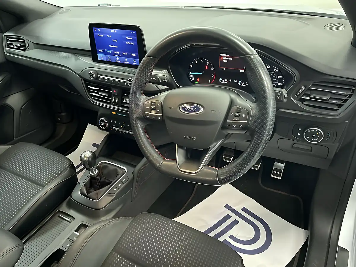 Used 2020 Ford Focus ST-Line X White - Interior and Exterior details 14