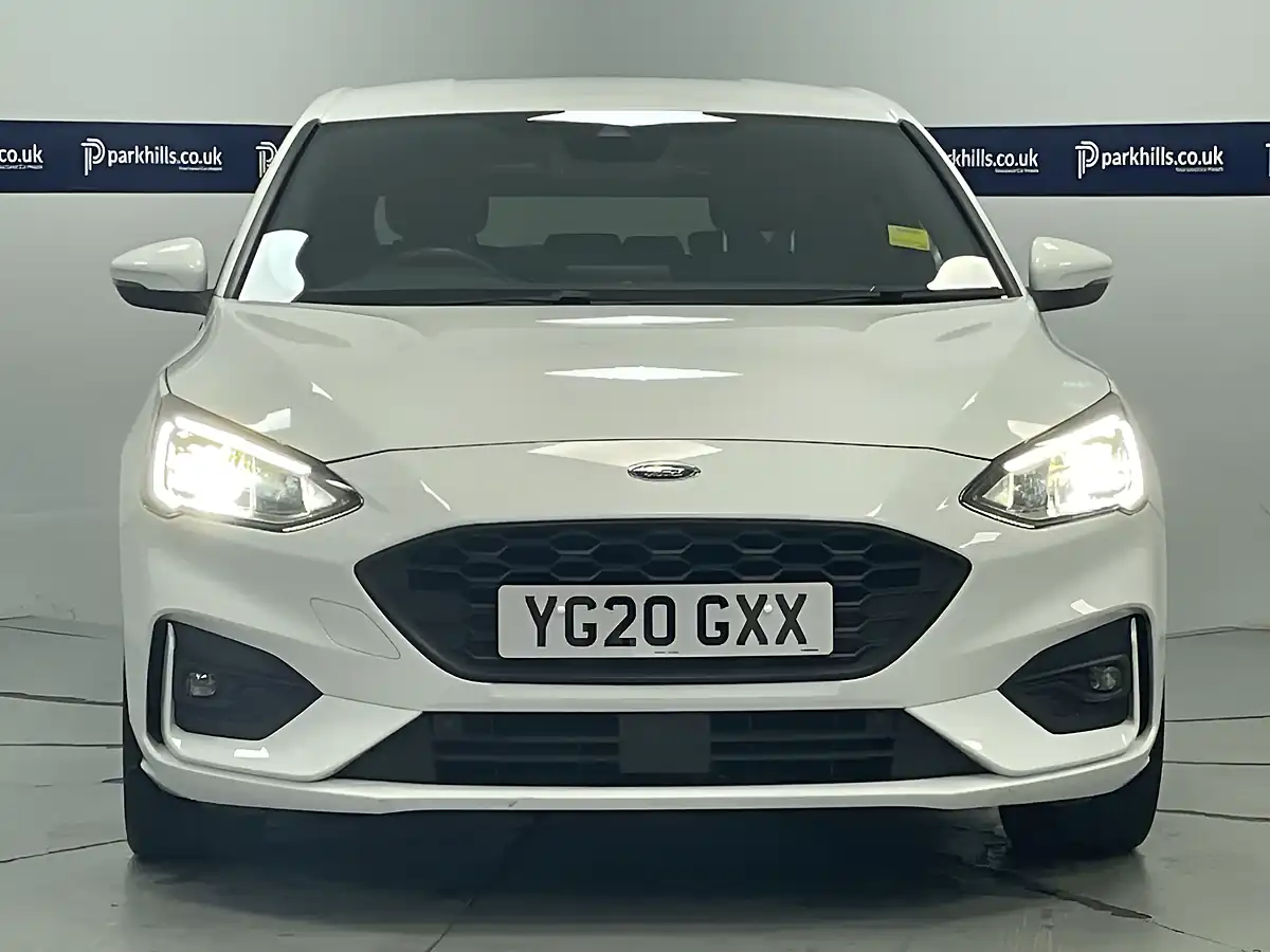 Used 2020 Ford Focus ST-Line X White - Interior and Exterior details 3