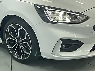 Used 2020 Ford Focus ST-Line X White - Interior and Exterior details 4