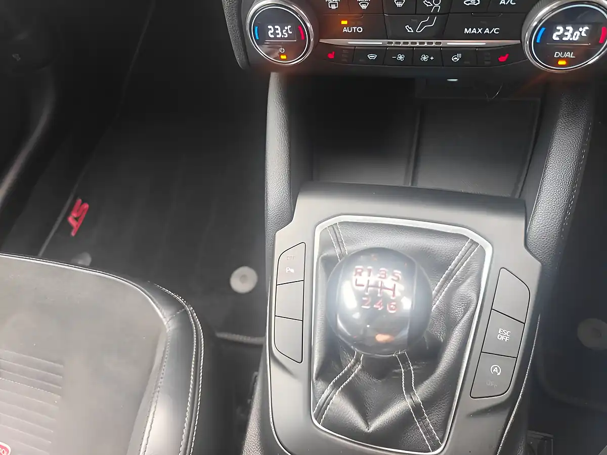 Used 2020 Ford Focus ST Red - Interior and Exterior details 12