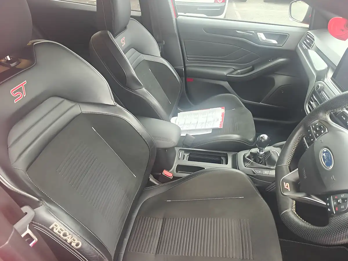 Used 2020 Ford Focus ST Red - Interior and Exterior details 13