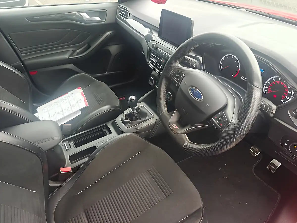 Used 2020 Ford Focus ST Red - Interior and Exterior details 4