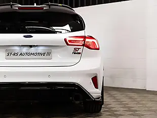 Used 2020 Ford Focus ST White - Interior and Exterior details 10
