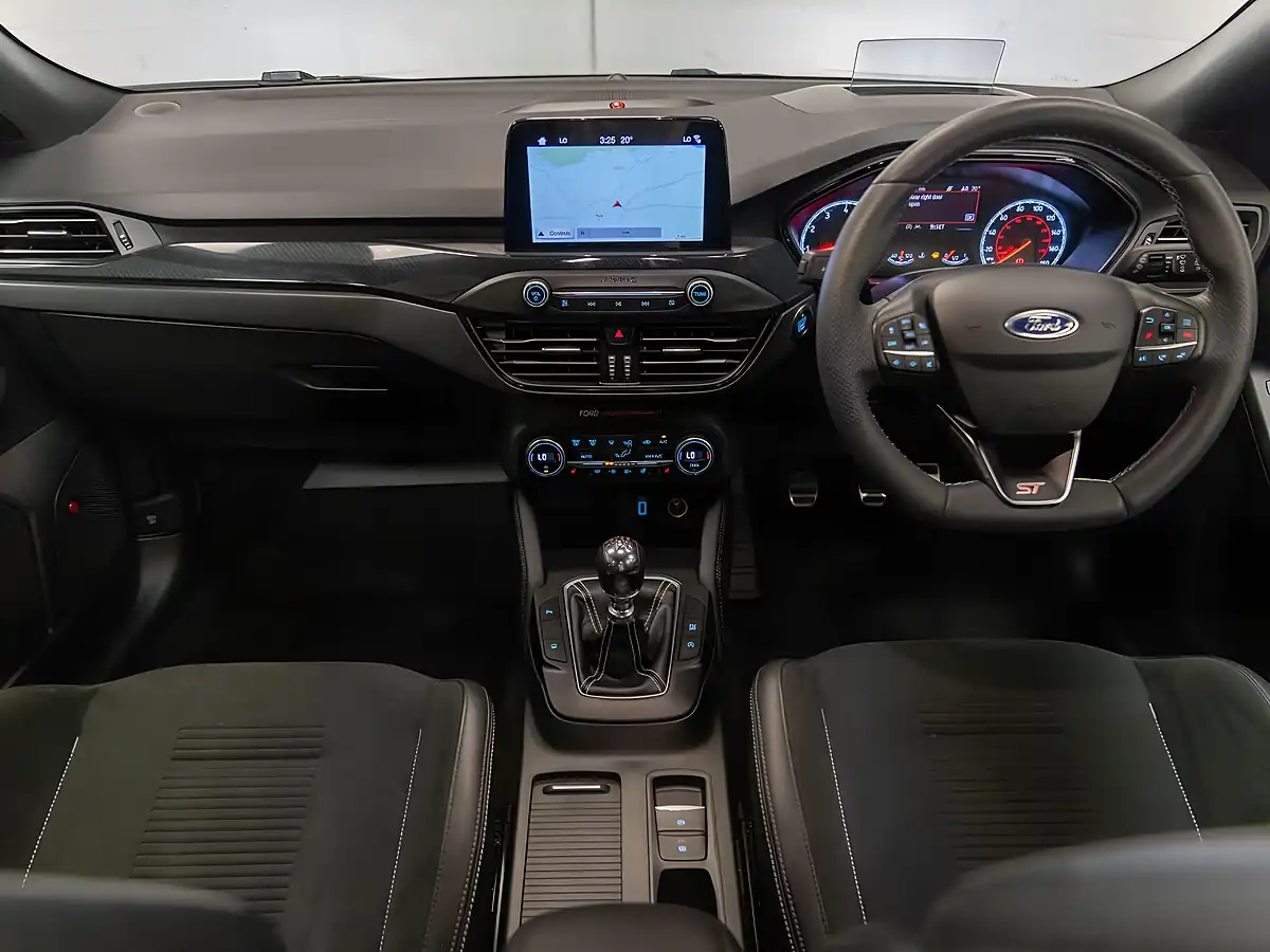 Used 2020 Ford Focus ST White - Interior and Exterior details 11