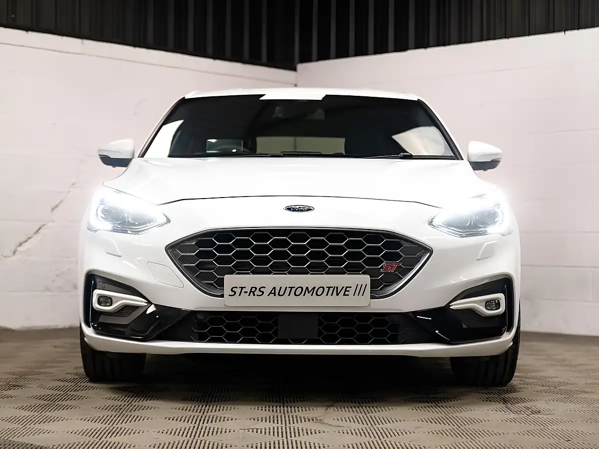 Used 2020 Ford Focus ST White - Interior and Exterior details 2