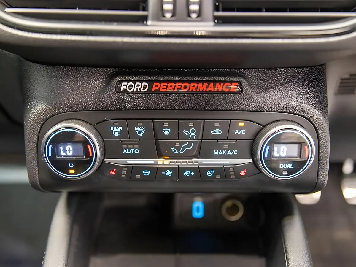 Used 2020 Ford Focus ST White - Interior and Exterior details 20