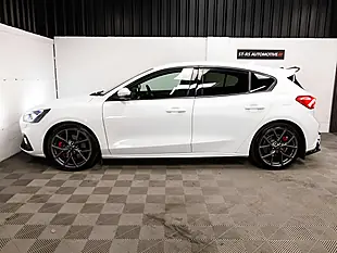 Used 2020 Ford Focus ST White - Interior and Exterior details 4
