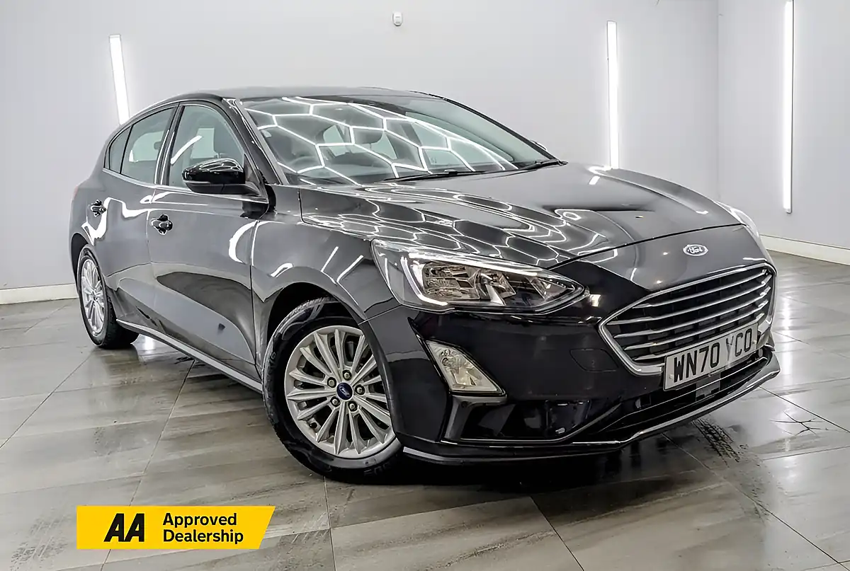 Used 2020 Ford Focus Titanium Agate Black - Front View