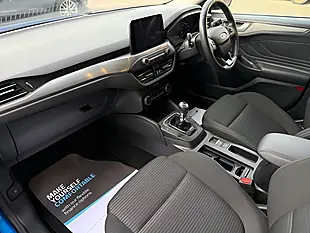 Used 2020 Ford Focus Titanium Blue - Interior and Exterior details 15
