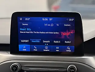 Used 2020 Ford Focus Titanium Blue - Interior and Exterior details 17