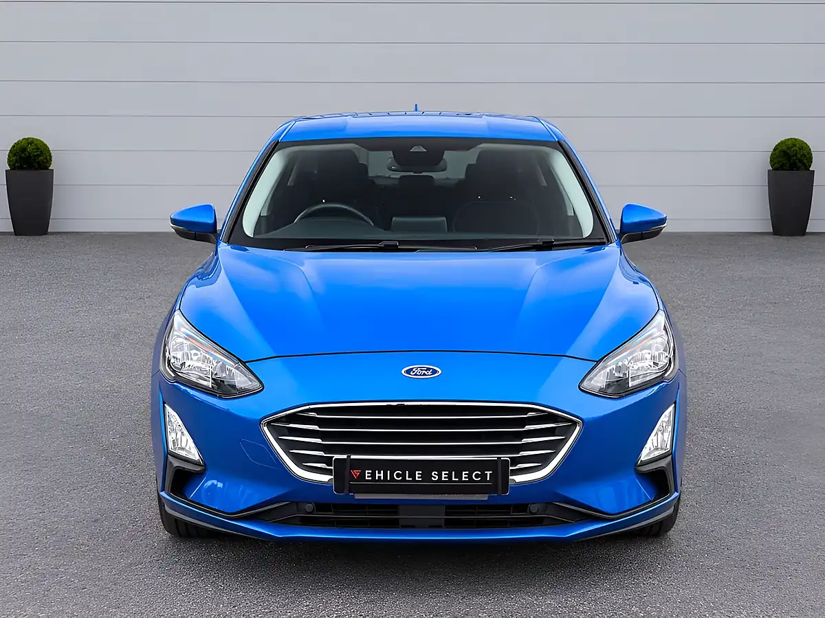 Used 2020 Ford Focus Titanium Blue - Interior and Exterior details 7