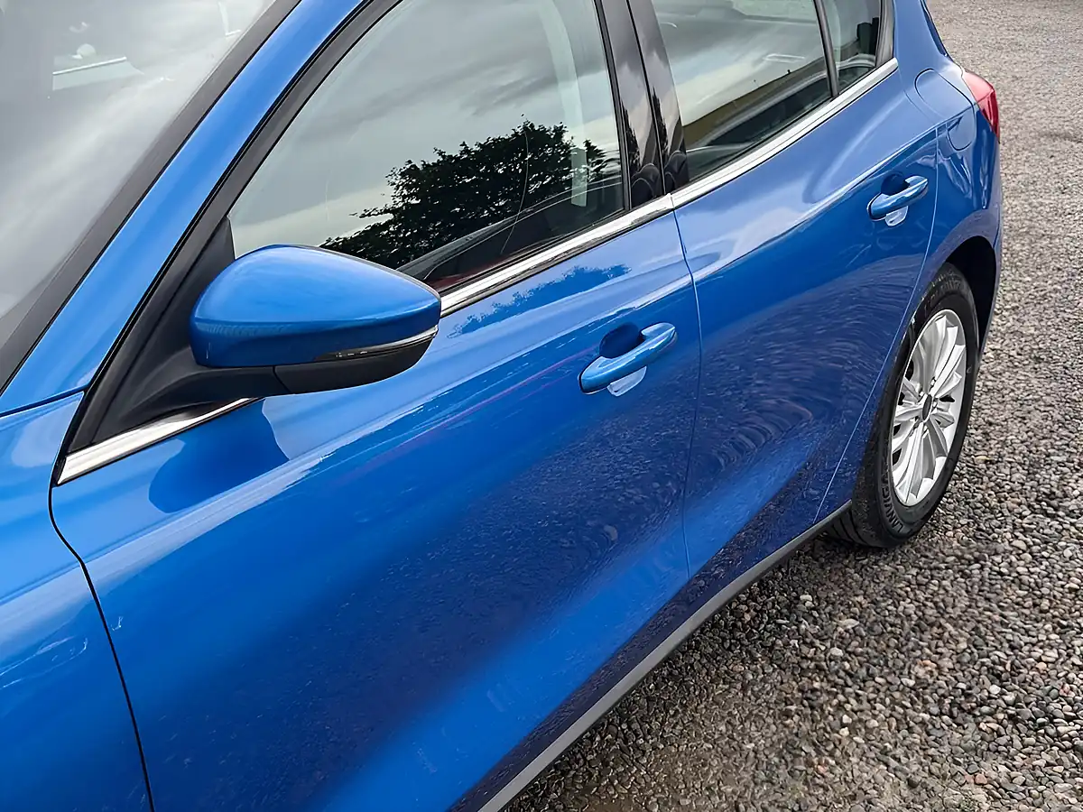 Used 2020 Ford Focus Titanium Blue - Interior and Exterior details 10