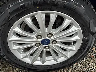 Used 2020 Ford Focus Titanium Blue - Interior and Exterior details 11