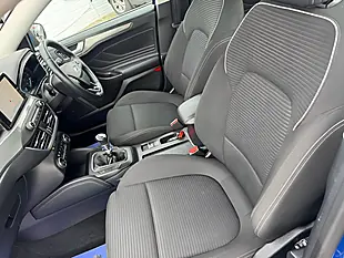 Used 2020 Ford Focus Titanium Blue - Interior and Exterior details 14