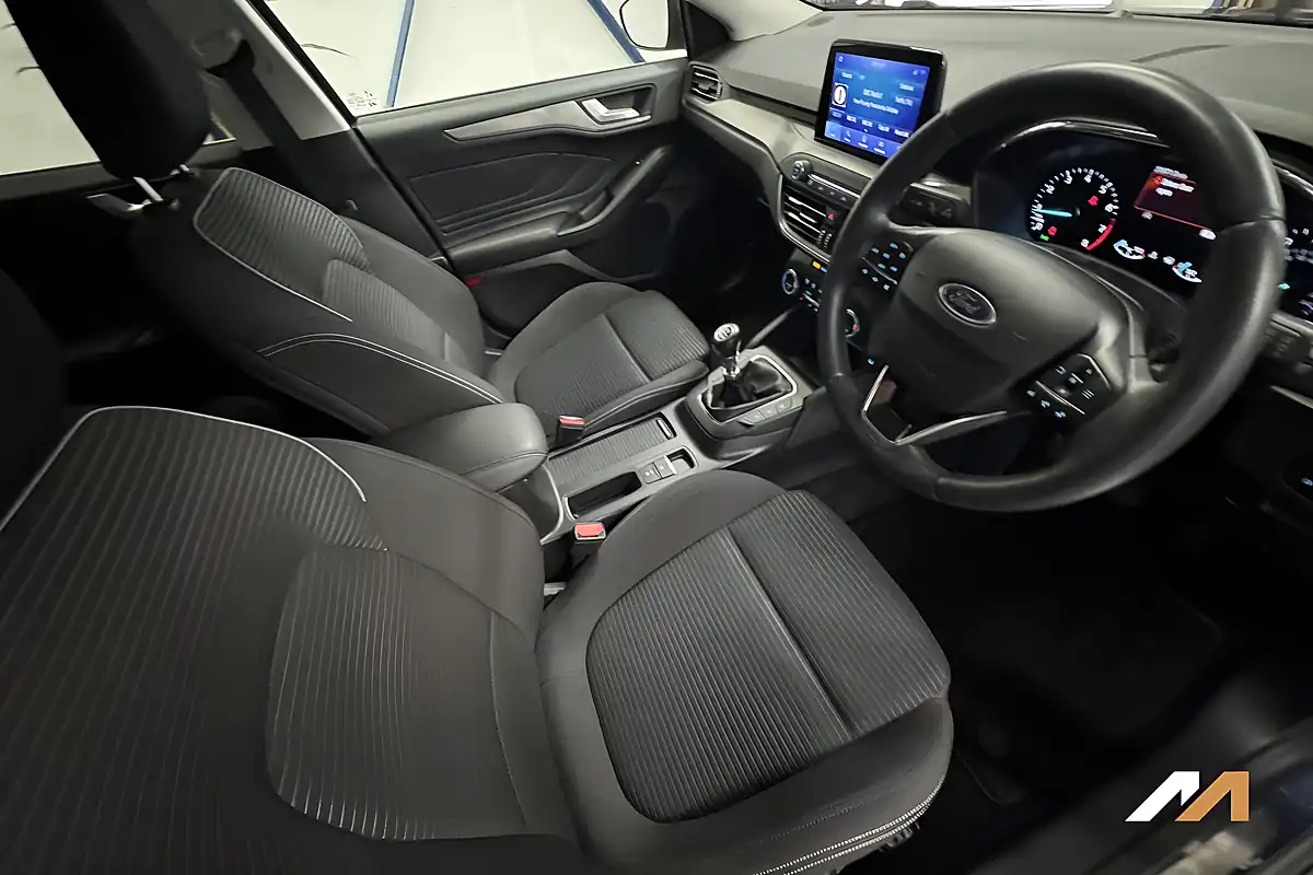 Used 2020 Ford Focus Titanium Chrome Blue - Interior and Exterior details 18