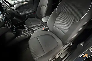 Used 2020 Ford Focus Titanium Chrome Blue - Interior and Exterior details 20