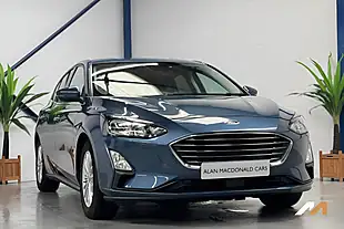 Used 2020 Ford Focus Titanium Chrome Blue - Interior and Exterior details 6