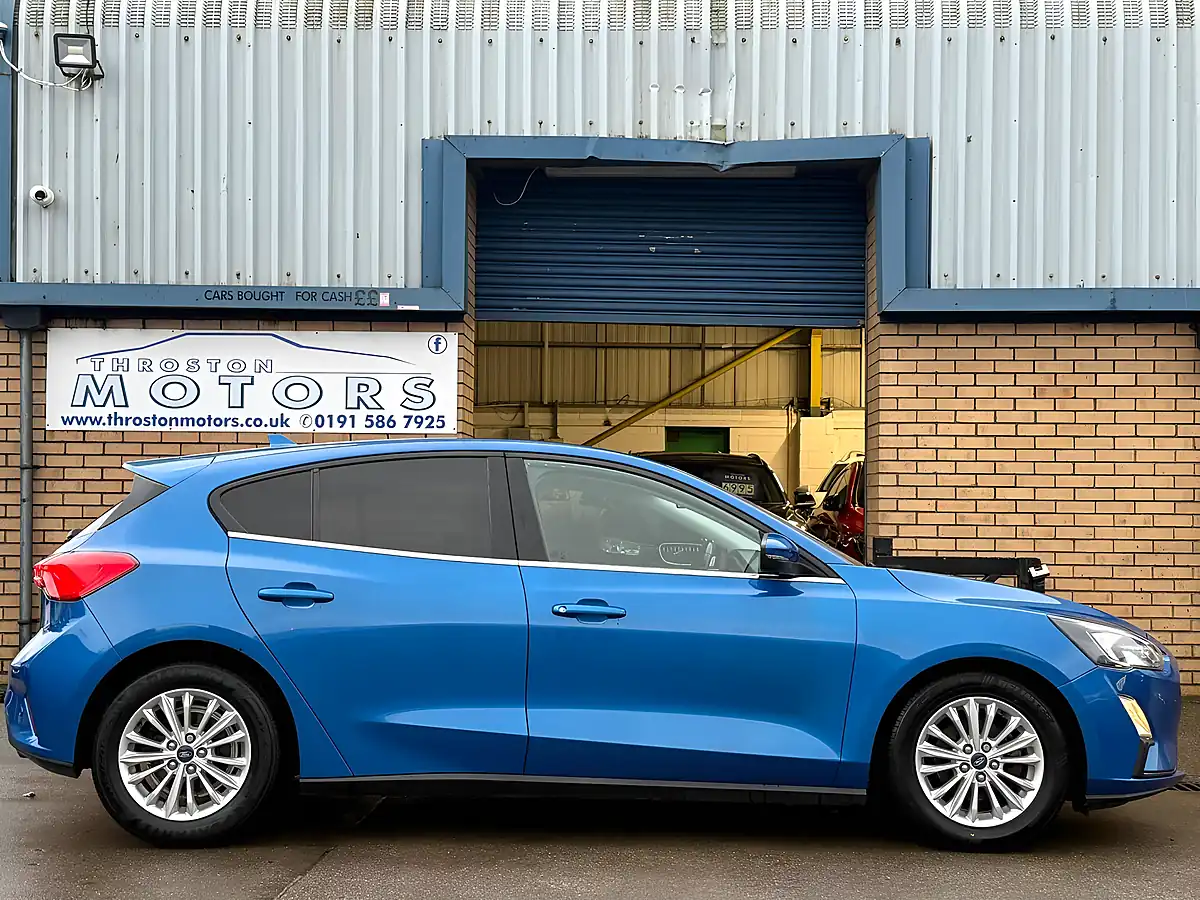 Used 2020 Ford Focus Titanium Desert Island Blue - Interior and Exterior details 6