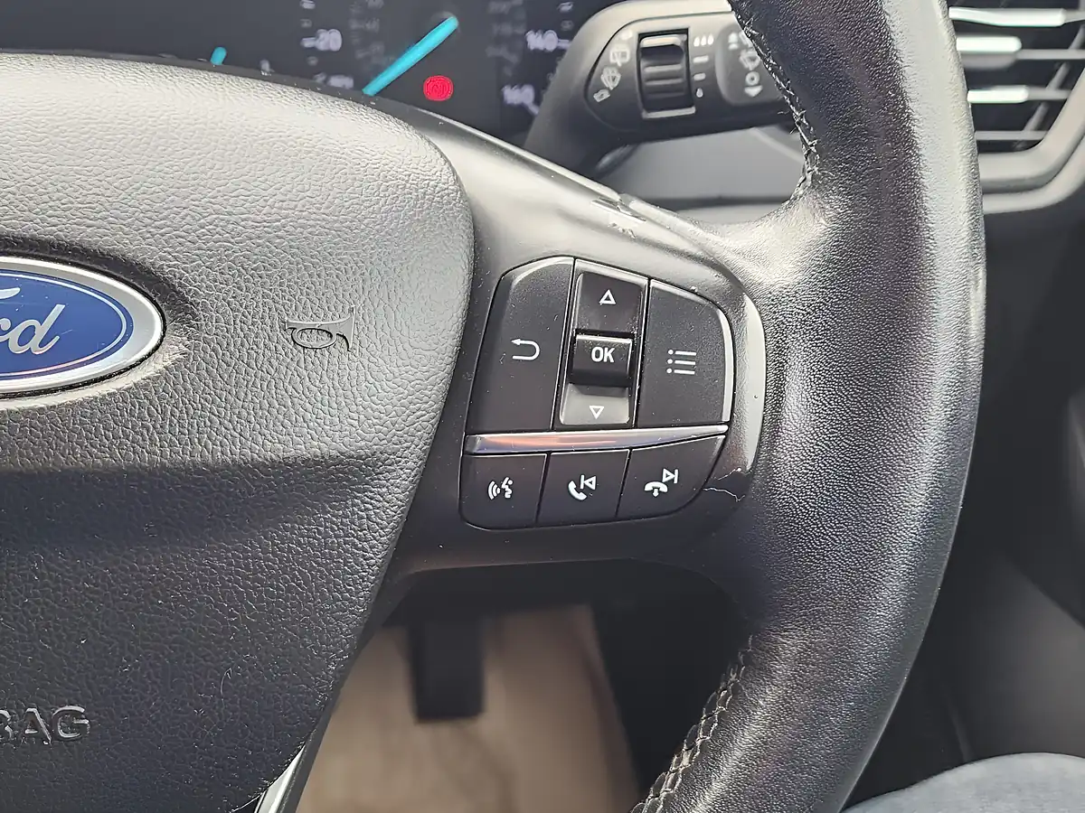 Used 2020 Ford Focus Titanium Grey - Interior and Exterior details 15