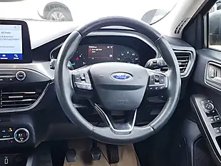 Used 2020 Ford Focus Titanium Grey - Interior and Exterior details 8