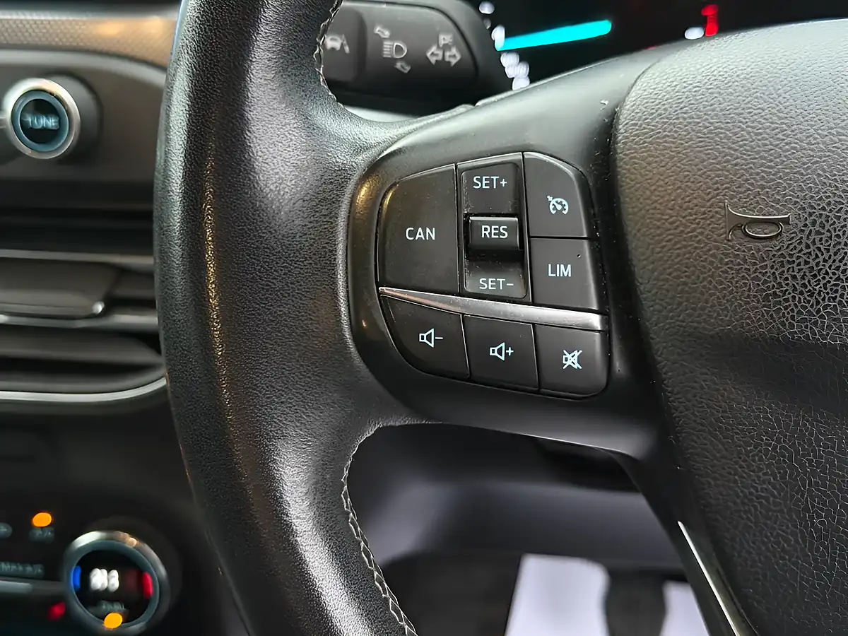 Used 2020 Ford Focus Titanium X White - Interior and Exterior details 18