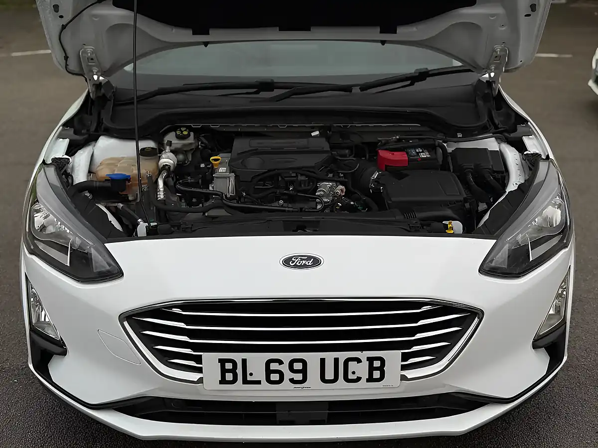 Used 2020 Ford Focus Titanium X White - Interior and Exterior details 9