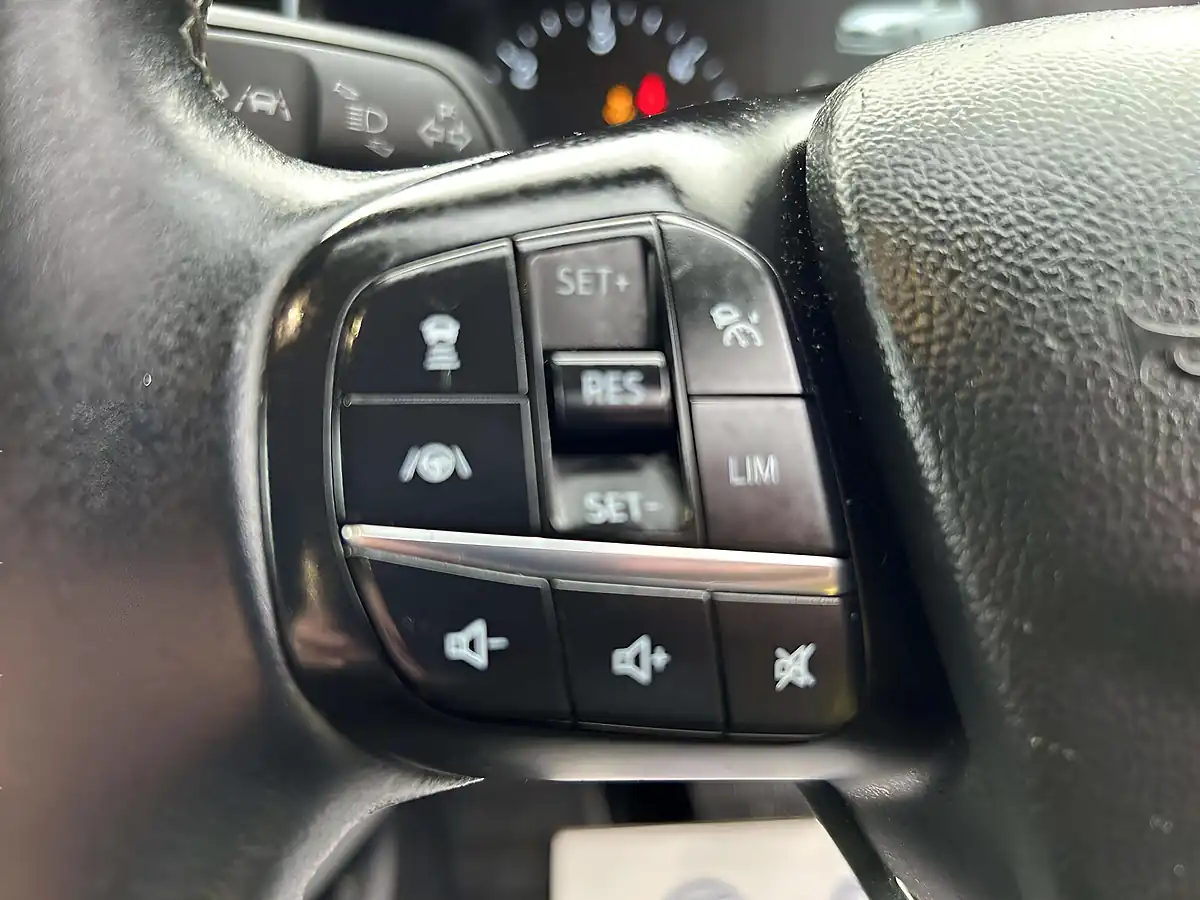 Used 2020 Ford Focus Vignale Black - Interior and Exterior details 13