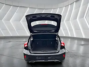 Used 2020 Ford Focus Vignale Black - Interior and Exterior details 17