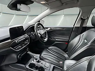 Used 2020 Ford Focus Vignale Black - Interior and Exterior details 18
