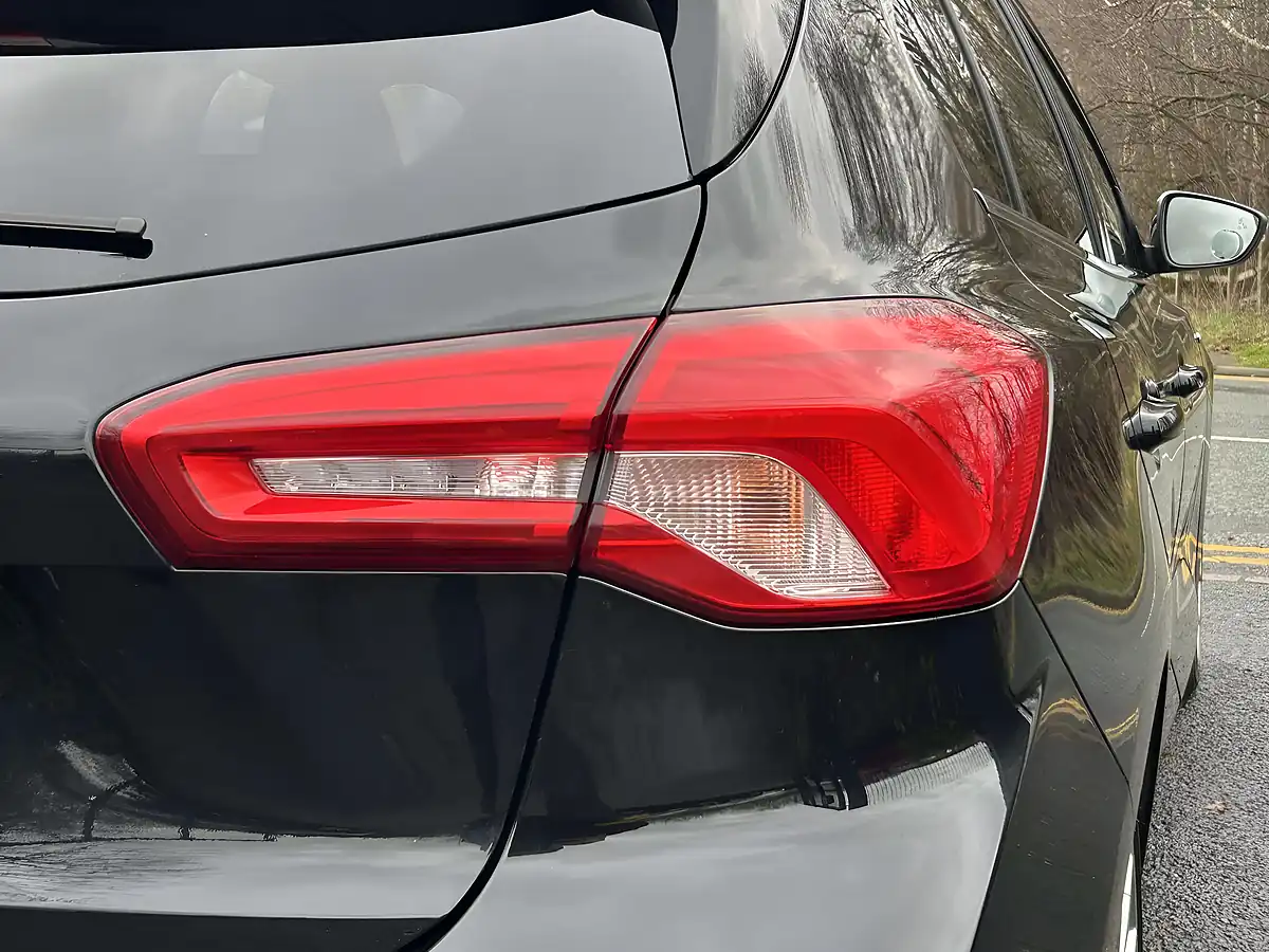 Used 2020 Ford Focus Vignale Black - Interior and Exterior details 19