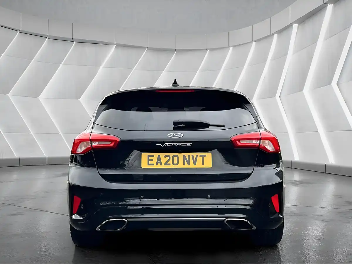 Used 2020 Ford Focus Vignale Black - Interior and Exterior details 9