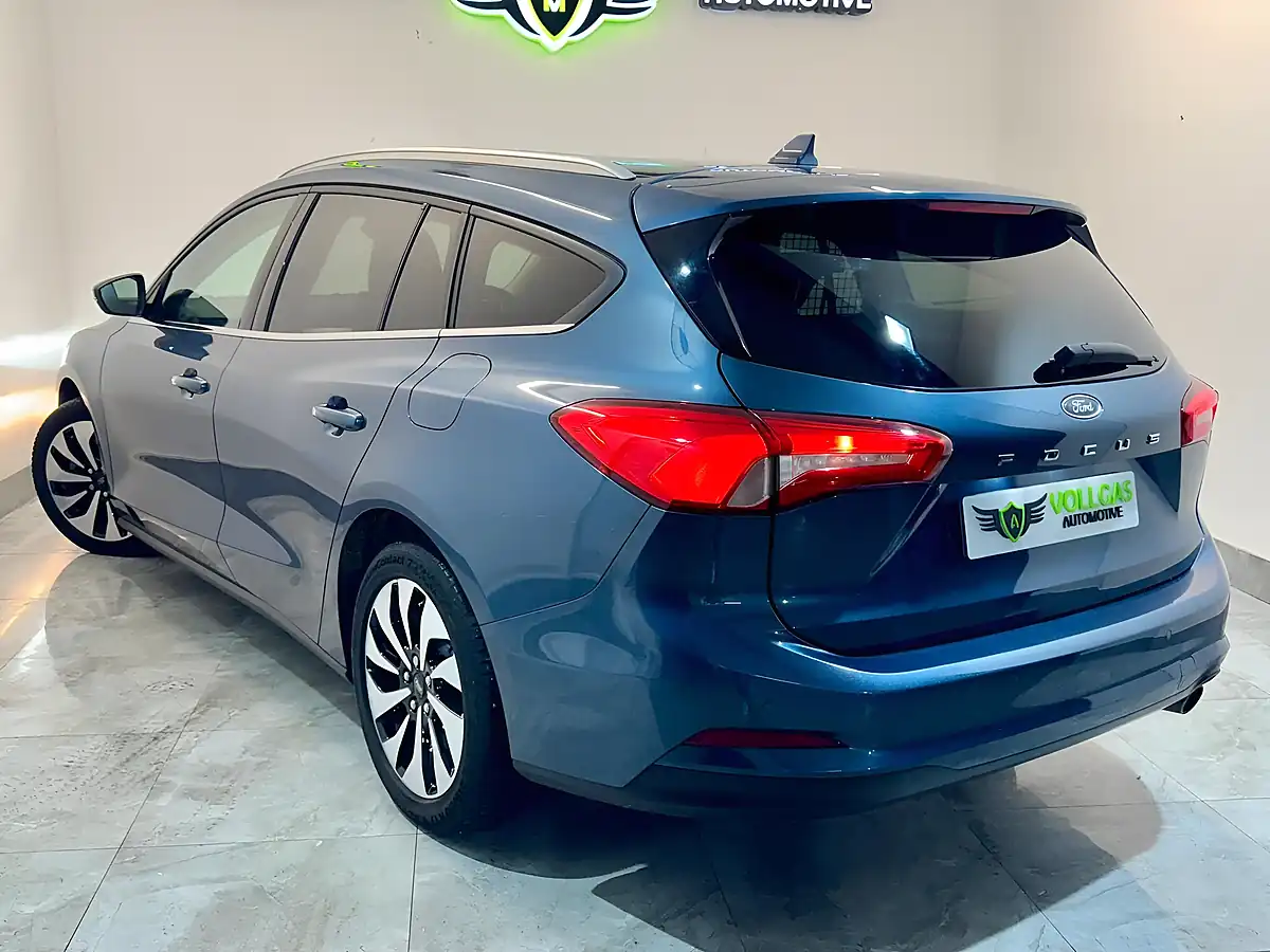 Used 2020 Ford Focus Zetec Blue - Interior and Exterior details 6