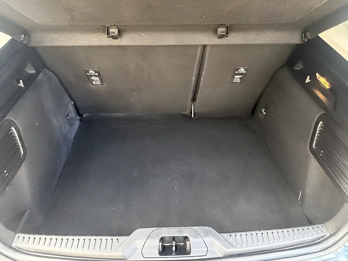 Used 2020 Ford Focus Zetec Blue - Interior and Exterior details 16