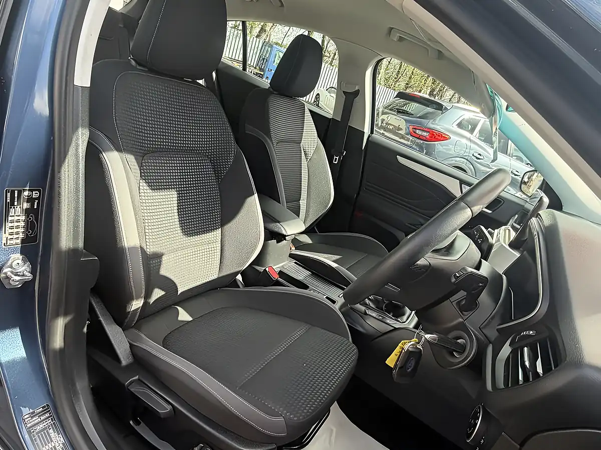 Used 2020 Ford Focus Zetec Blue - Interior and Exterior details 19