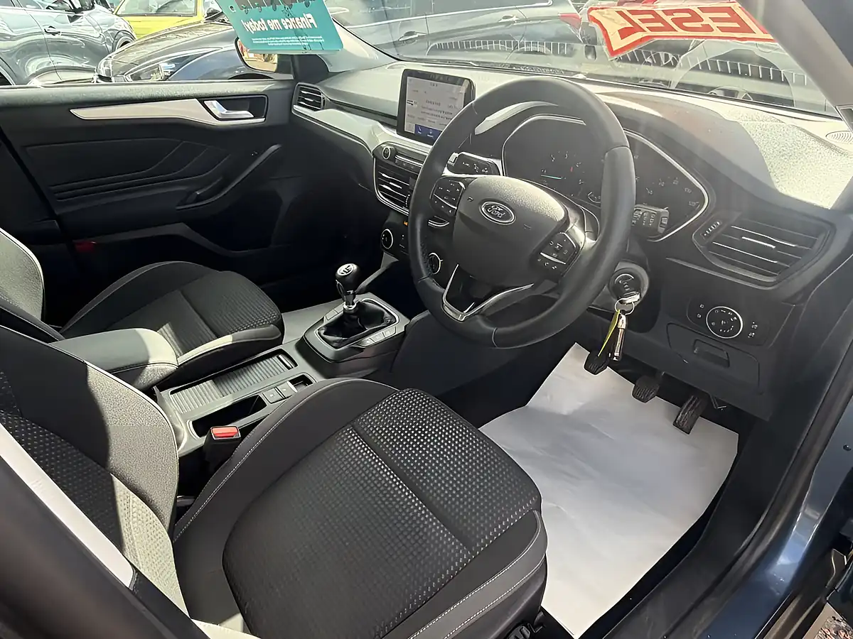Used 2020 Ford Focus Zetec Blue - Interior and Exterior details 20