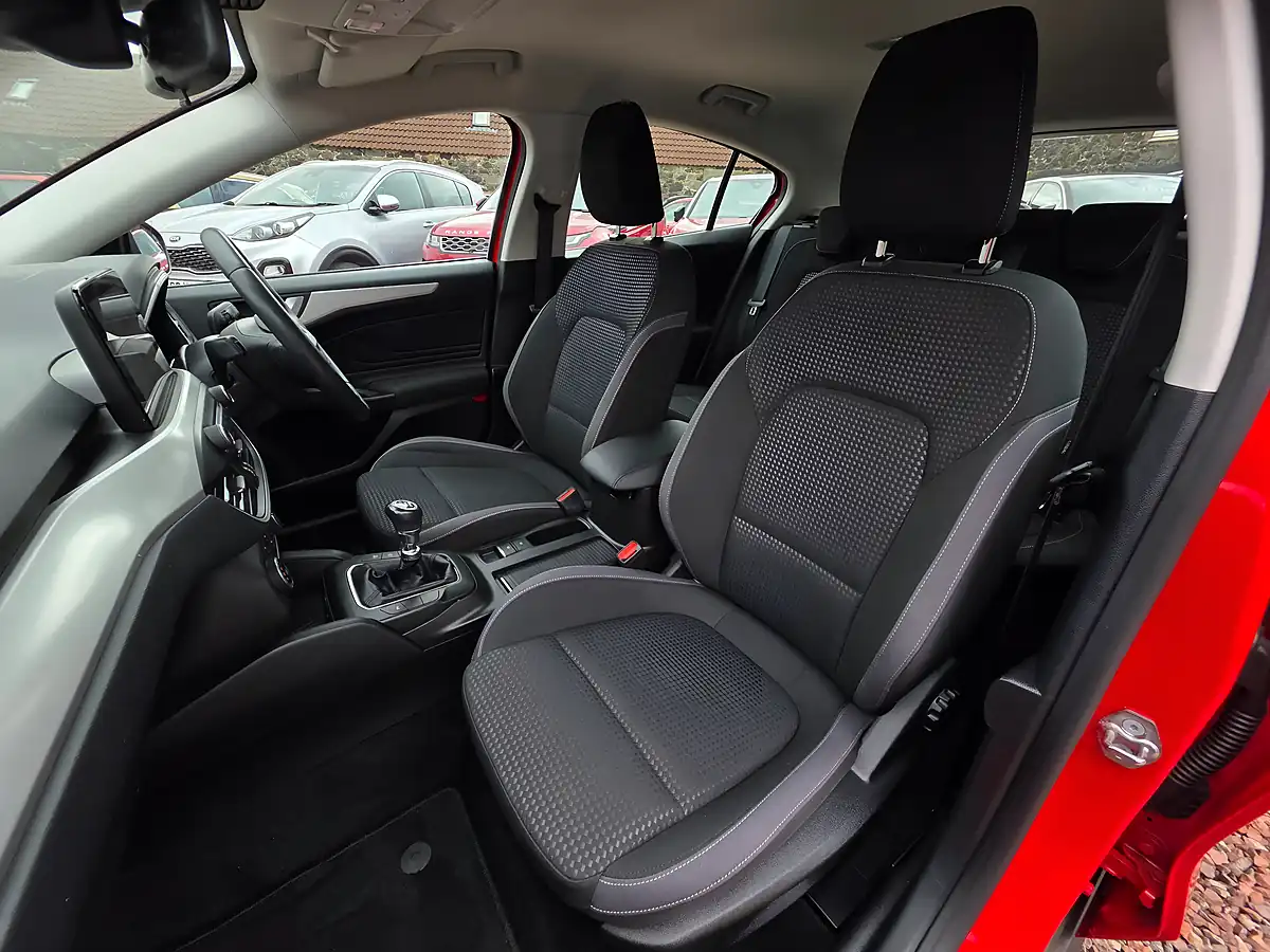 Used 2020 Ford Focus Zetec Red - Interior and Exterior details 10