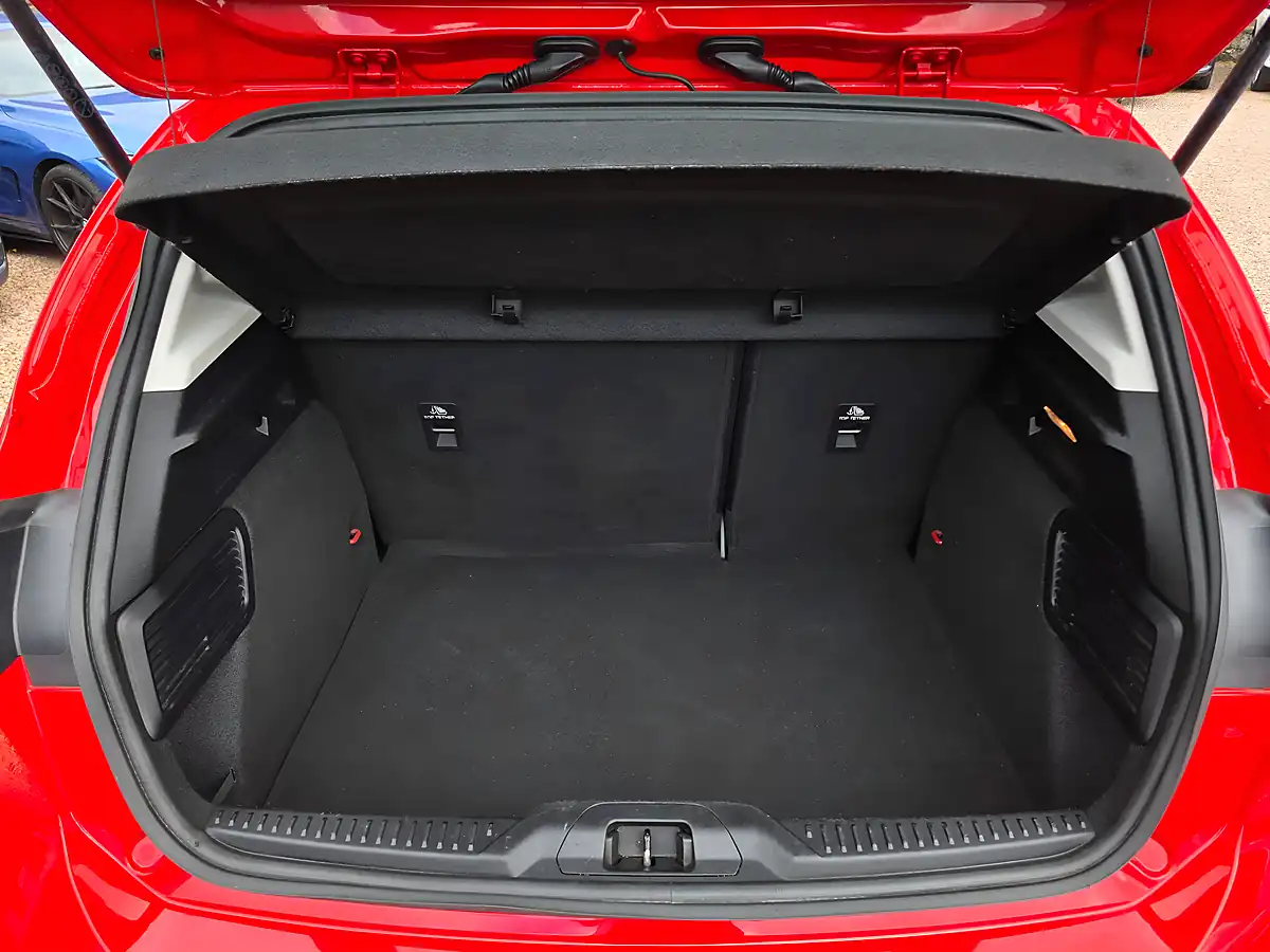 Used 2020 Ford Focus Zetec Red - Interior and Exterior details 13