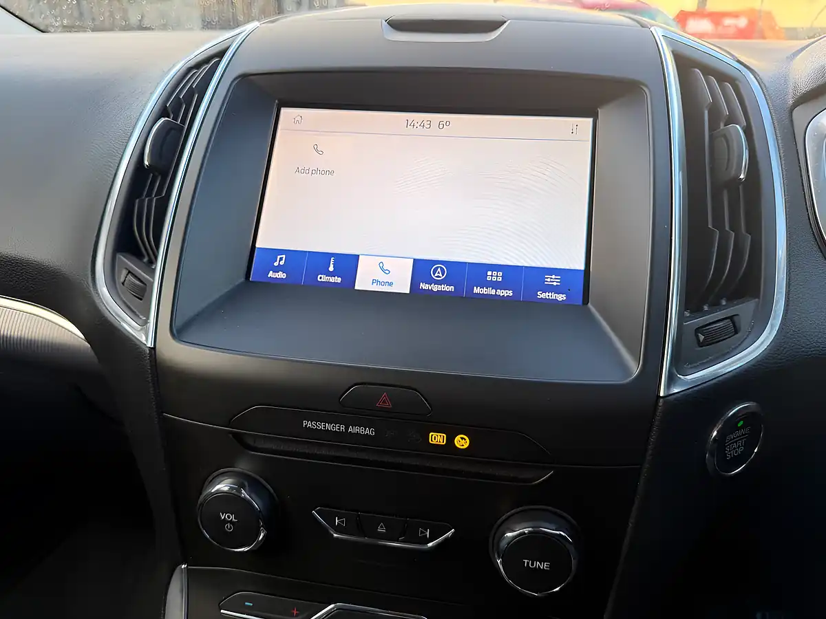 Used 2020 Ford Galaxy Titanium Frozen White - Interior and Exterior details 20